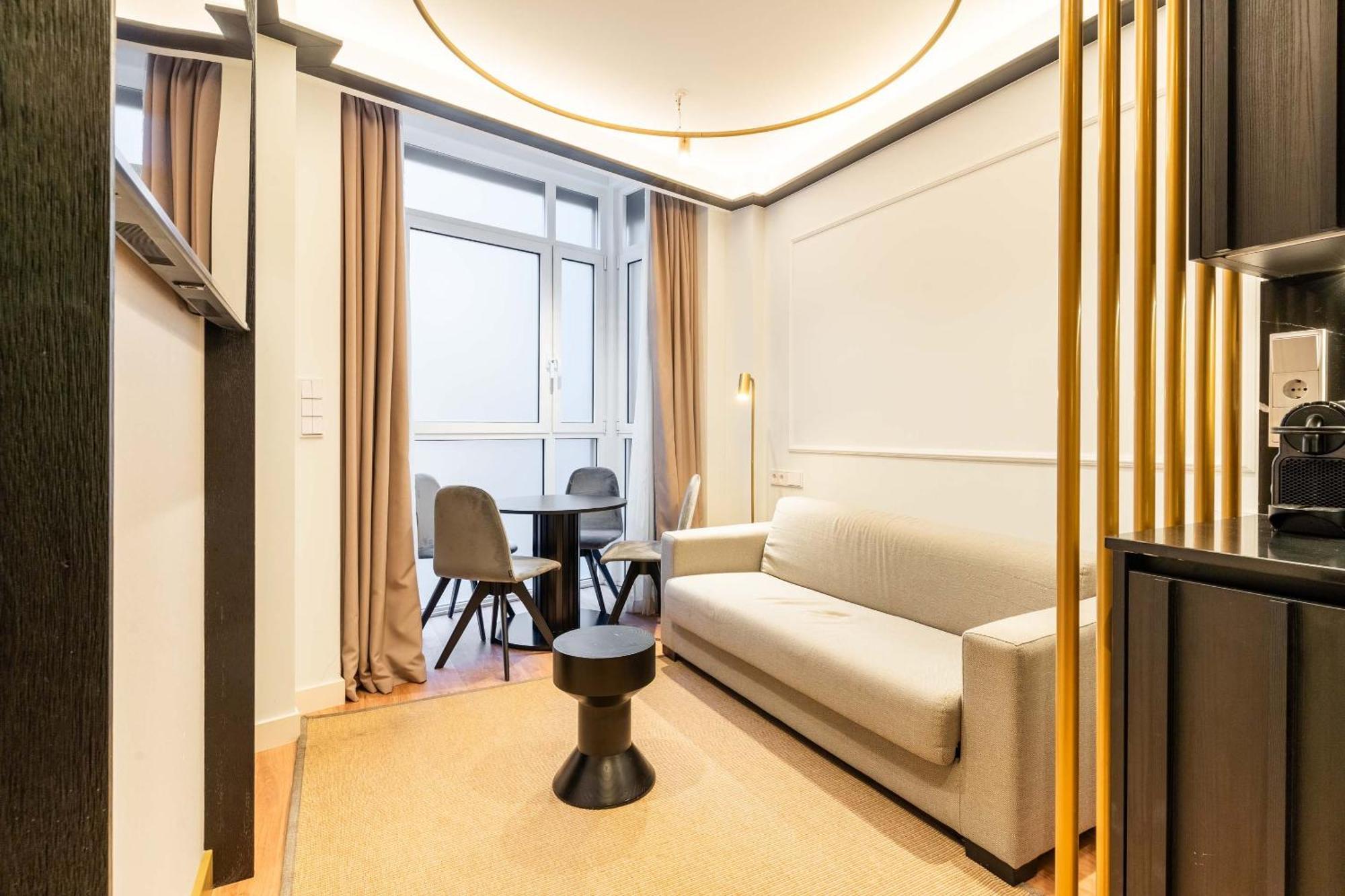 Limehome San Sebastian Zubieta Kalea Ngoại thất bức ảnh