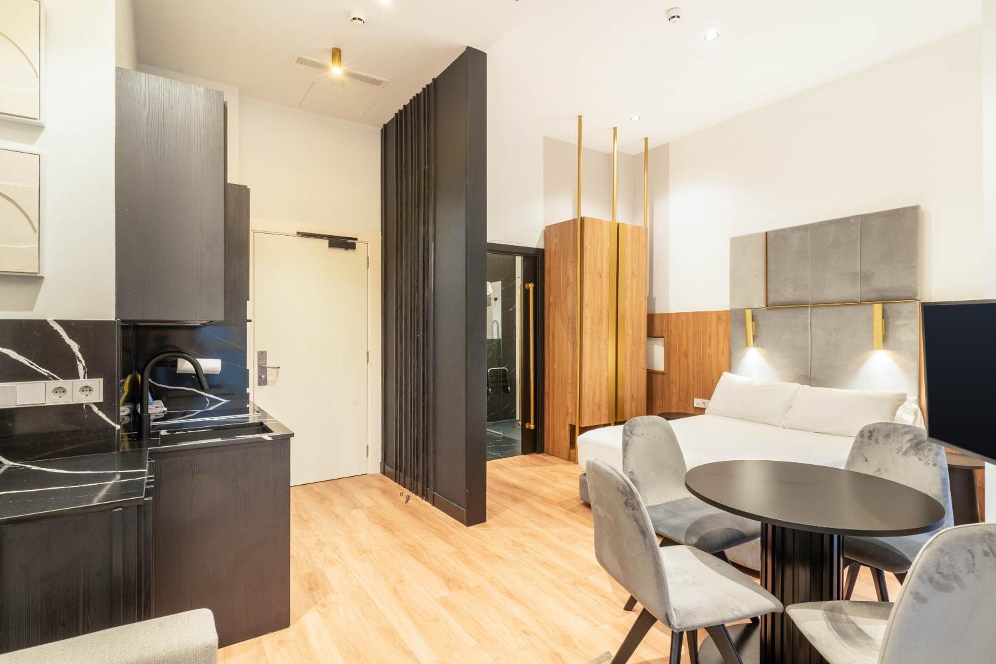 Limehome San Sebastian Zubieta Kalea Ngoại thất bức ảnh