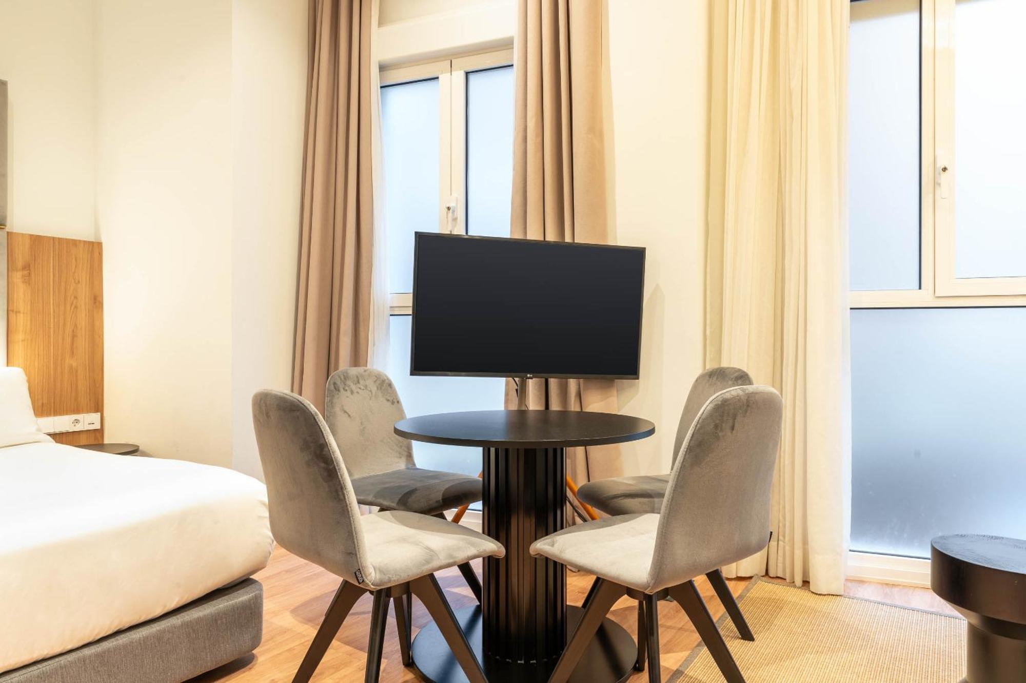 Limehome San Sebastian Zubieta Kalea Ngoại thất bức ảnh