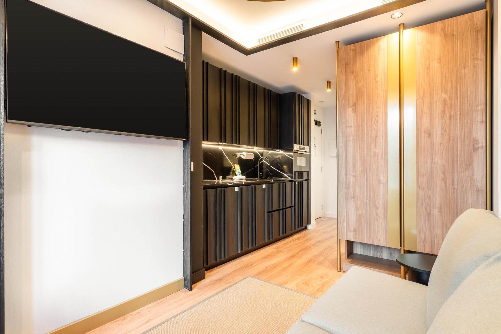 Limehome San Sebastian Zubieta Kalea Ngoại thất bức ảnh